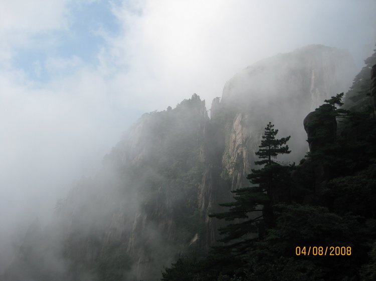 祁门红茶云雾缭绕的气候